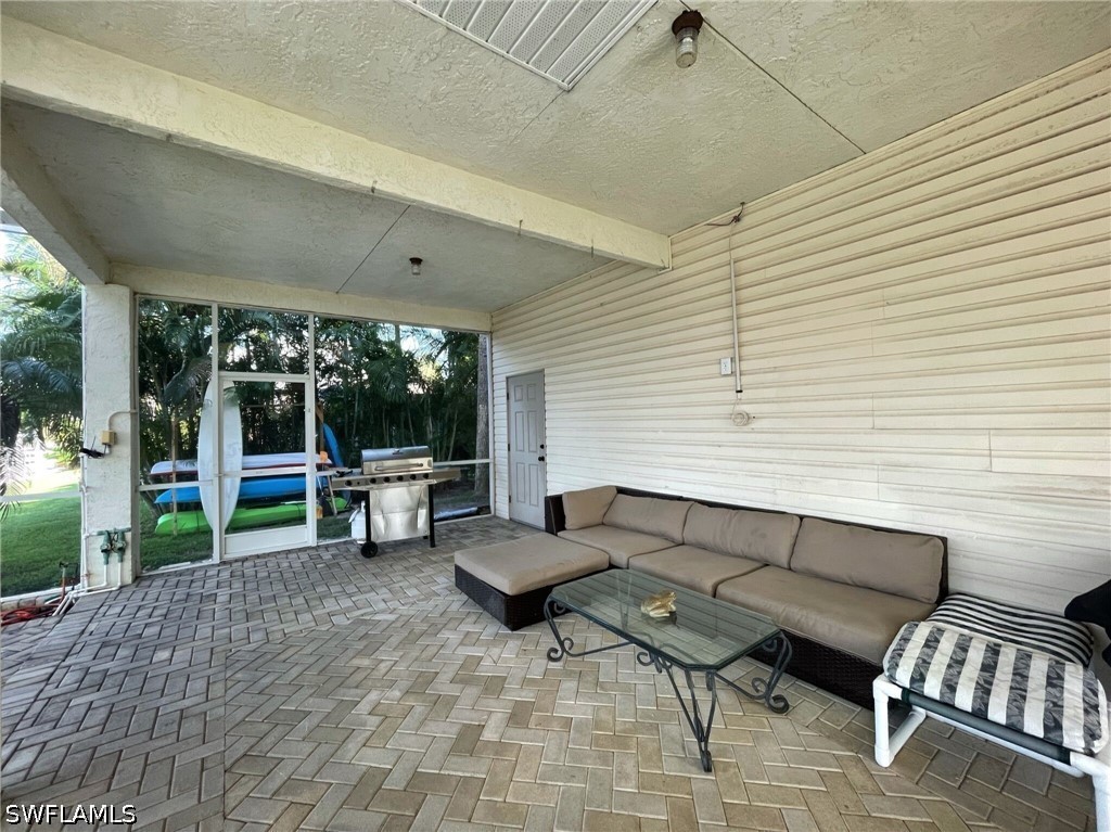 4 Bed Pool Home for Sale in Isles Of Capri, photo 6