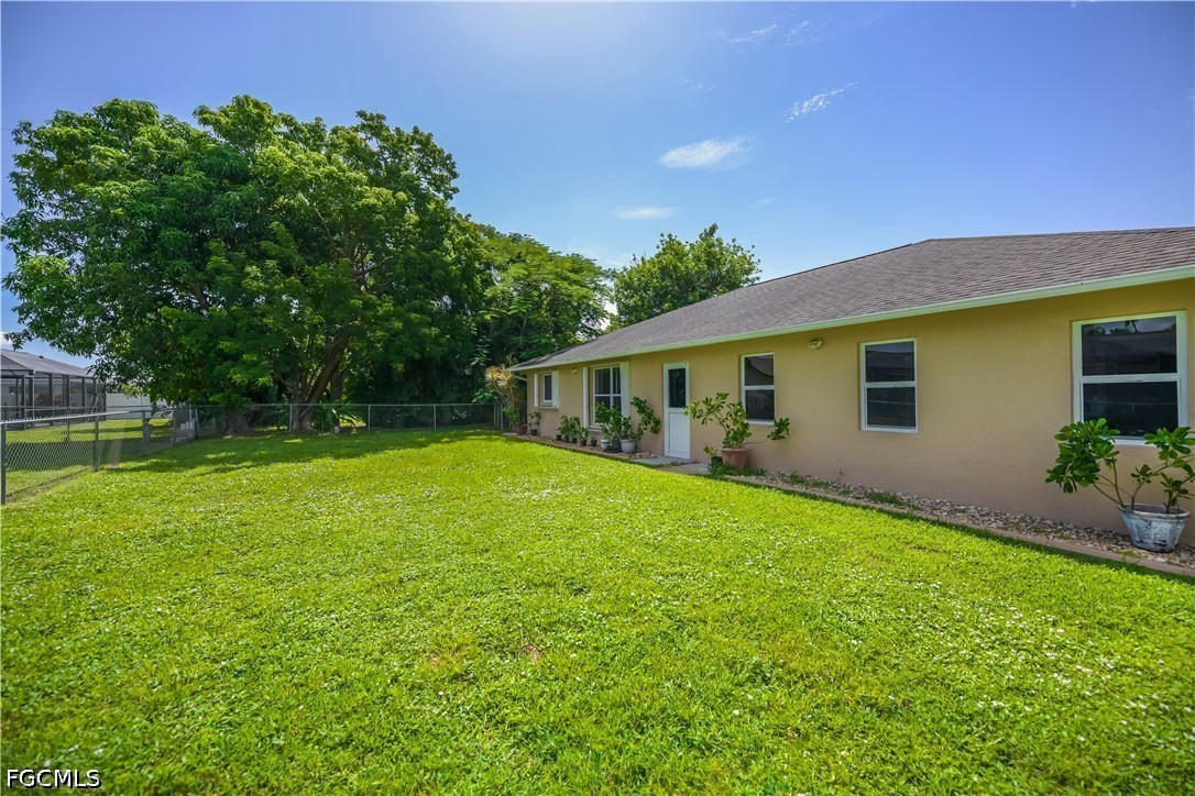 3 Bed SingleFamilyResidence for Sale in Cape Coral, photo 6