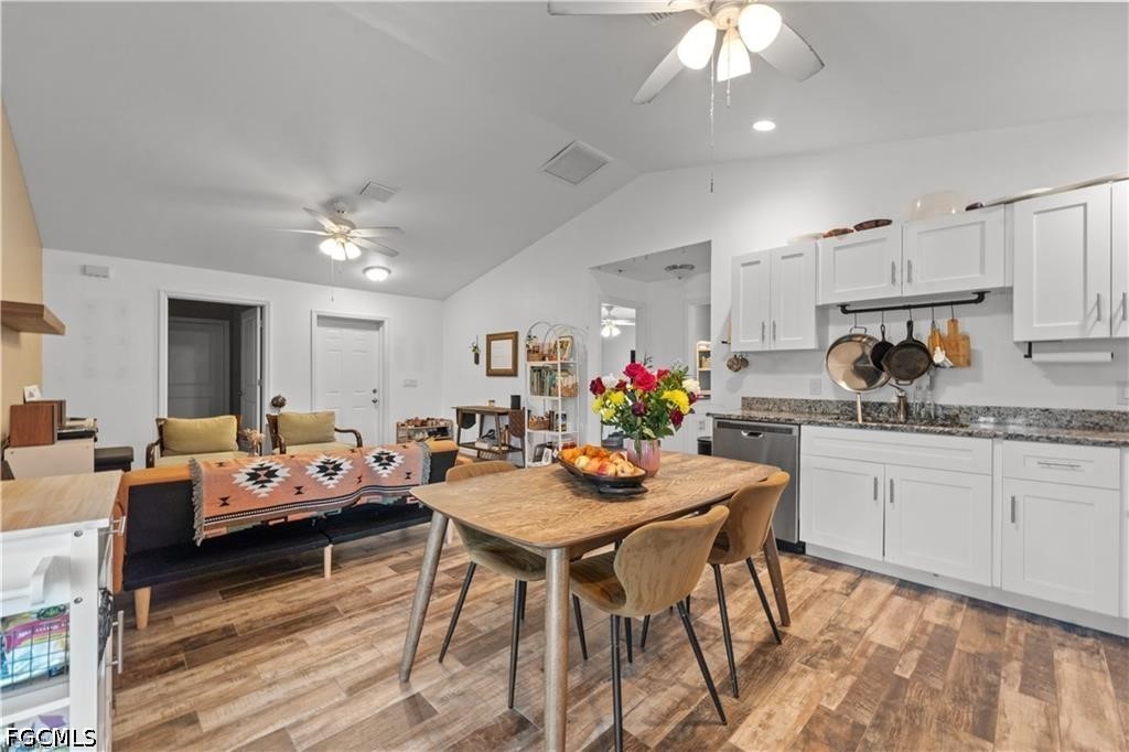3 Bed SingleFamilyResidence for Sale in Punta Gorda, photo 6