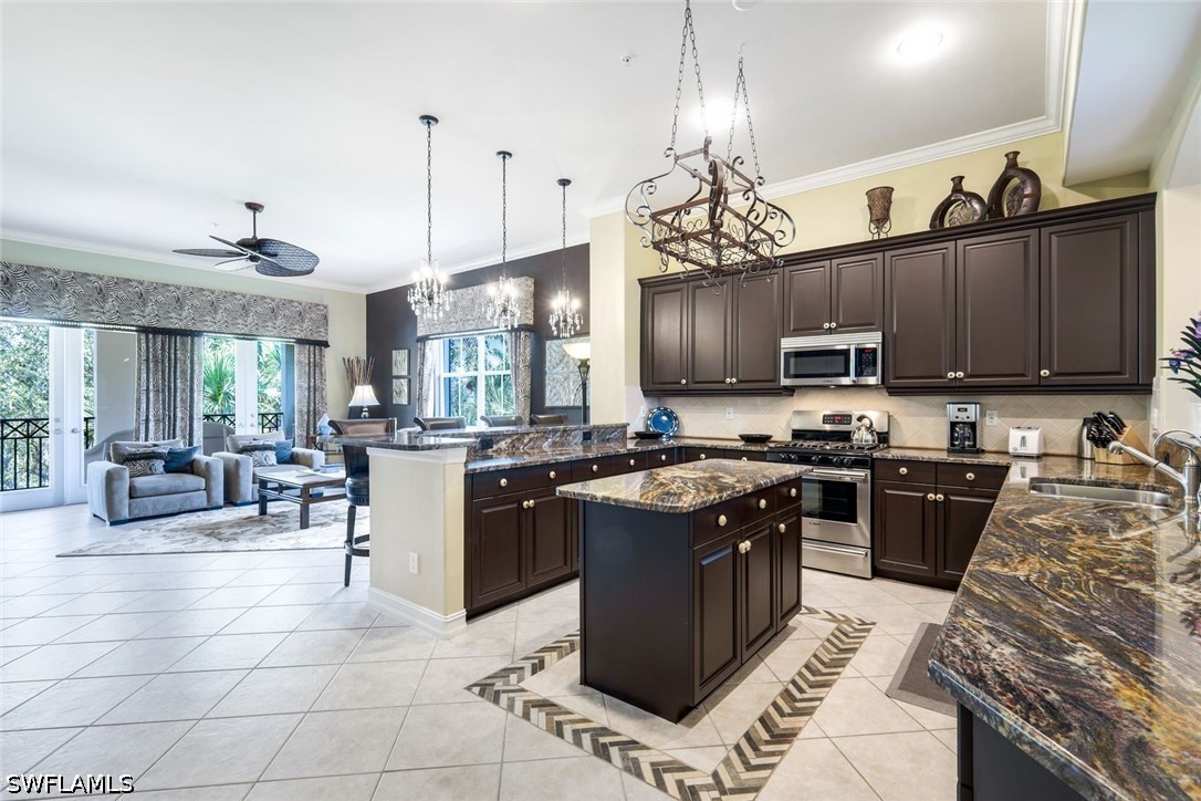 3 Bed Condominium for Sale in Naples, photo 6