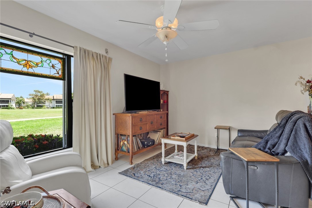 2 Bed Condominium for Sale in Augusta Village, photo 6