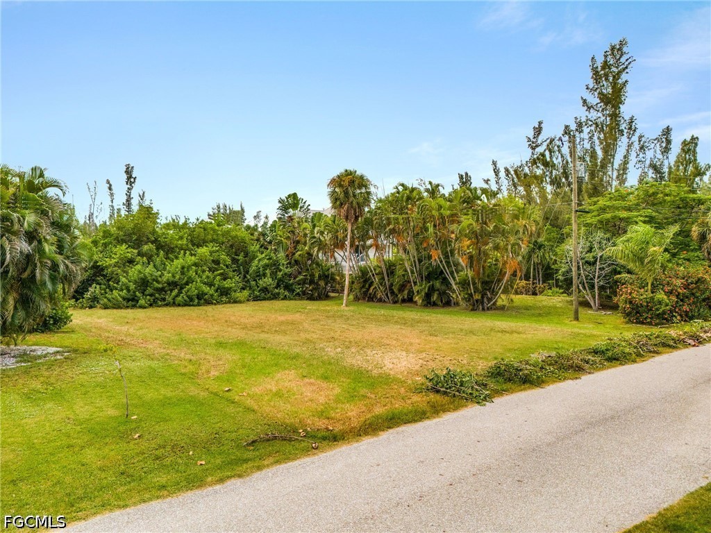 Waterfront Home for Sale in Serenity Cove, photo 6
