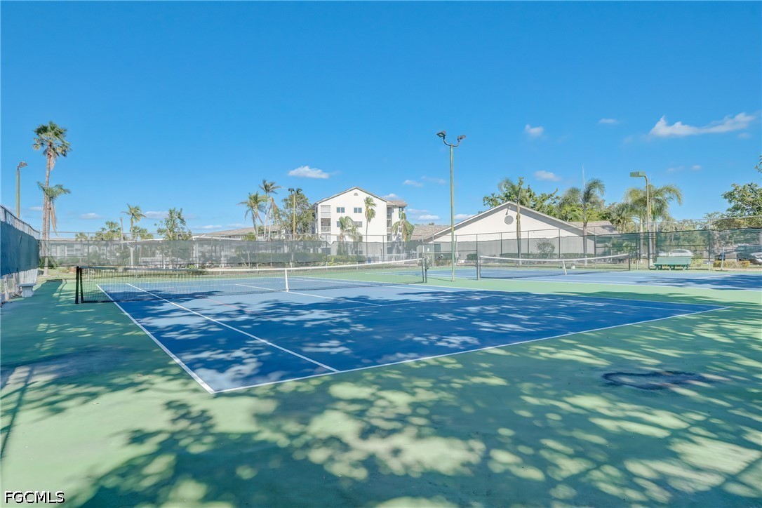 2 Bed Condominium for Sale in Fort Myers, photo 6