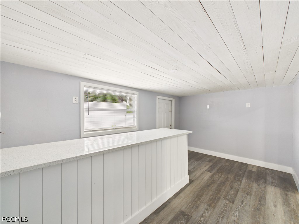2 Bed Waterfront Home for Sale in River Park, photo 6