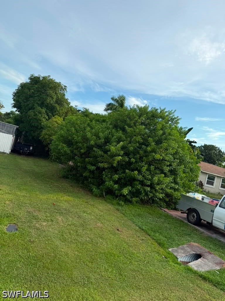 Residential for Sale in Naples Manor, photo 6
