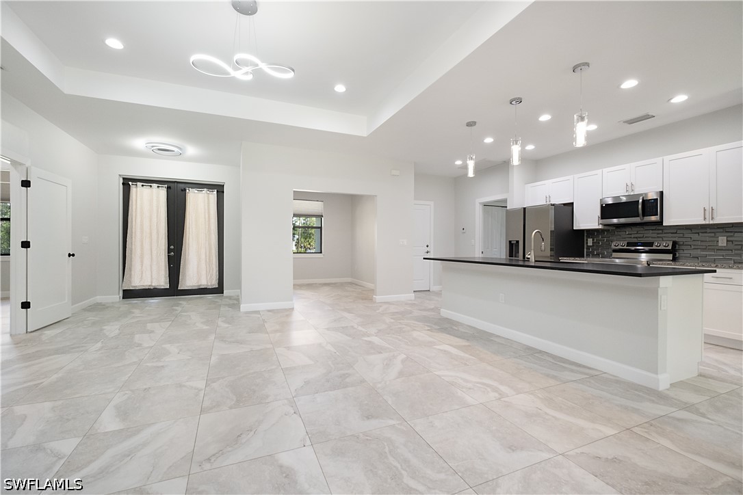 3 Bed SingleFamilyResidence for Sale in Naples, photo 6