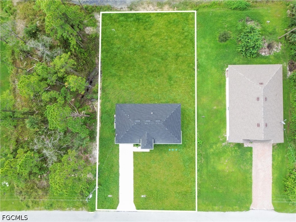 3 Bed SingleFamilyResidence for Sale in Lehigh Acres, photo 6