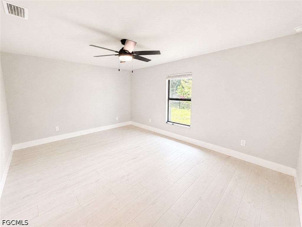 3 Bed Duplex for Sale in Cape Coral, photo 6