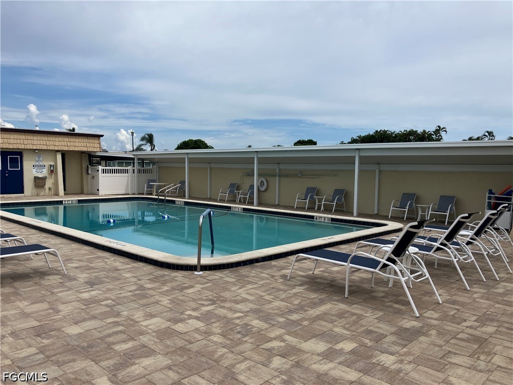 1 Bed Attached for Sale in Fort Myers, photo 6