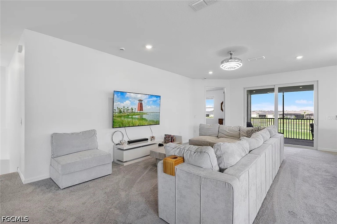 3 Bed Condominium for Sale in Webbs Reserve, photo 6
