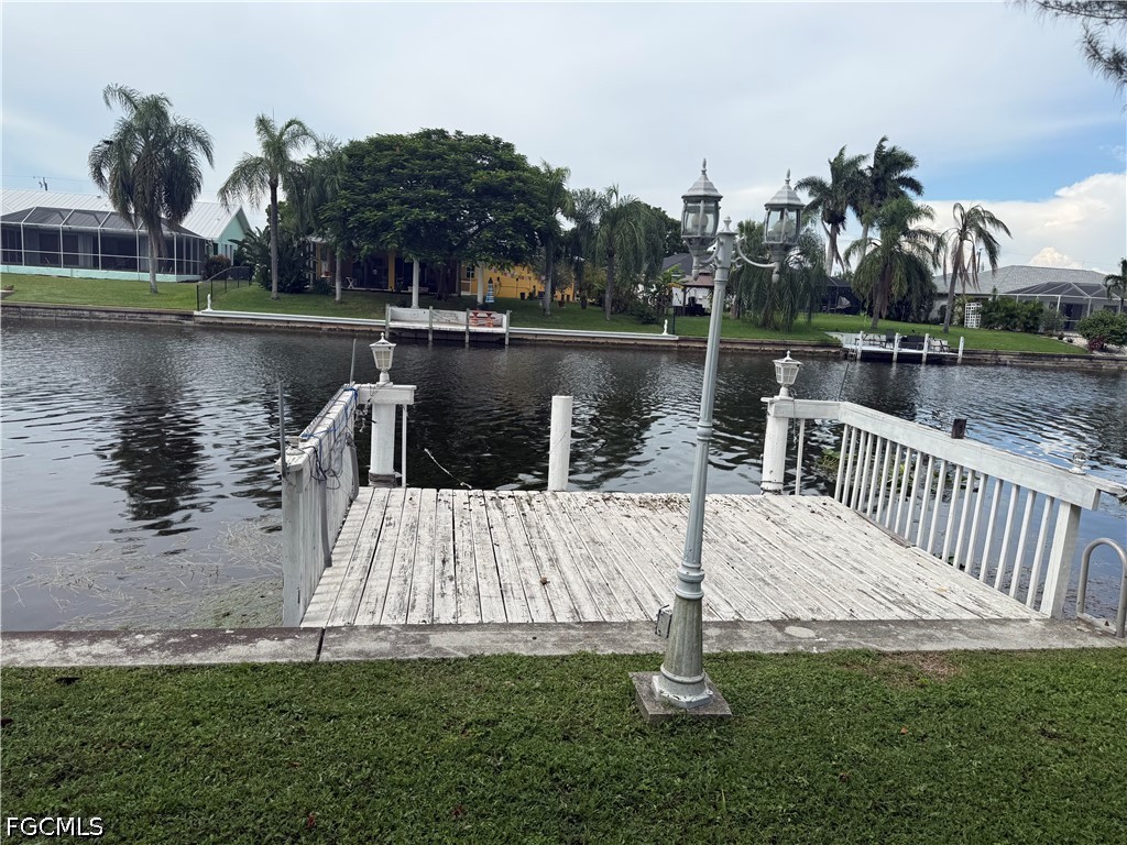 2 Bed Waterfront Home for Sale in Cape Coral, photo 6