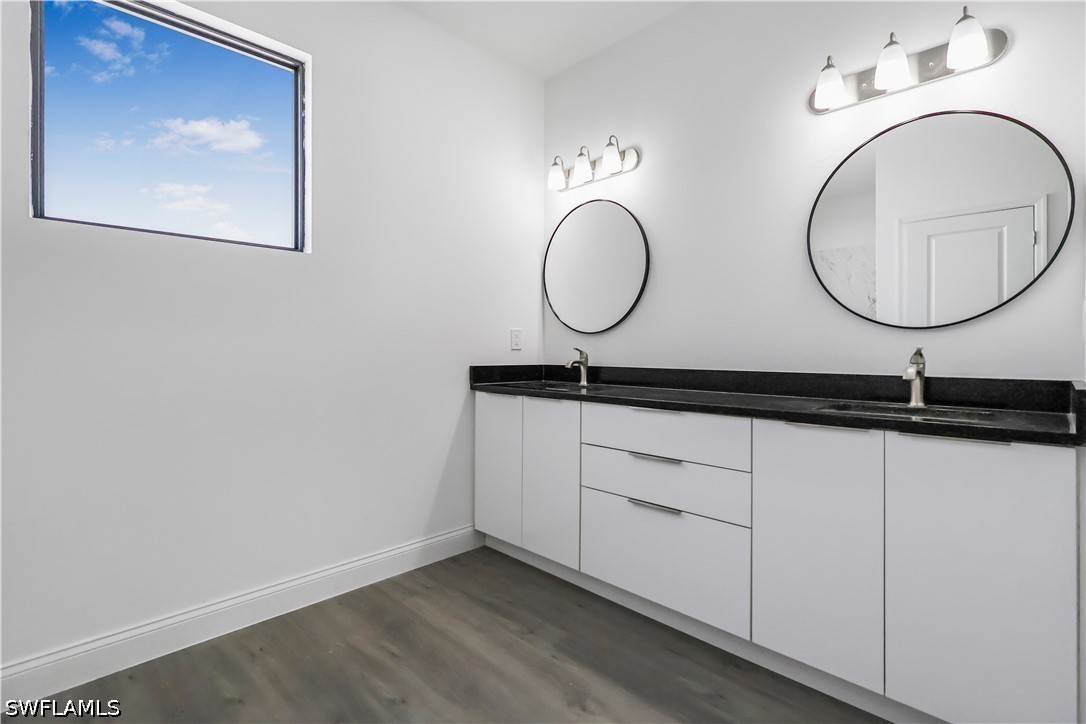 3 Bed SingleFamilyResidence for Sale in Lehigh Acres, photo 6