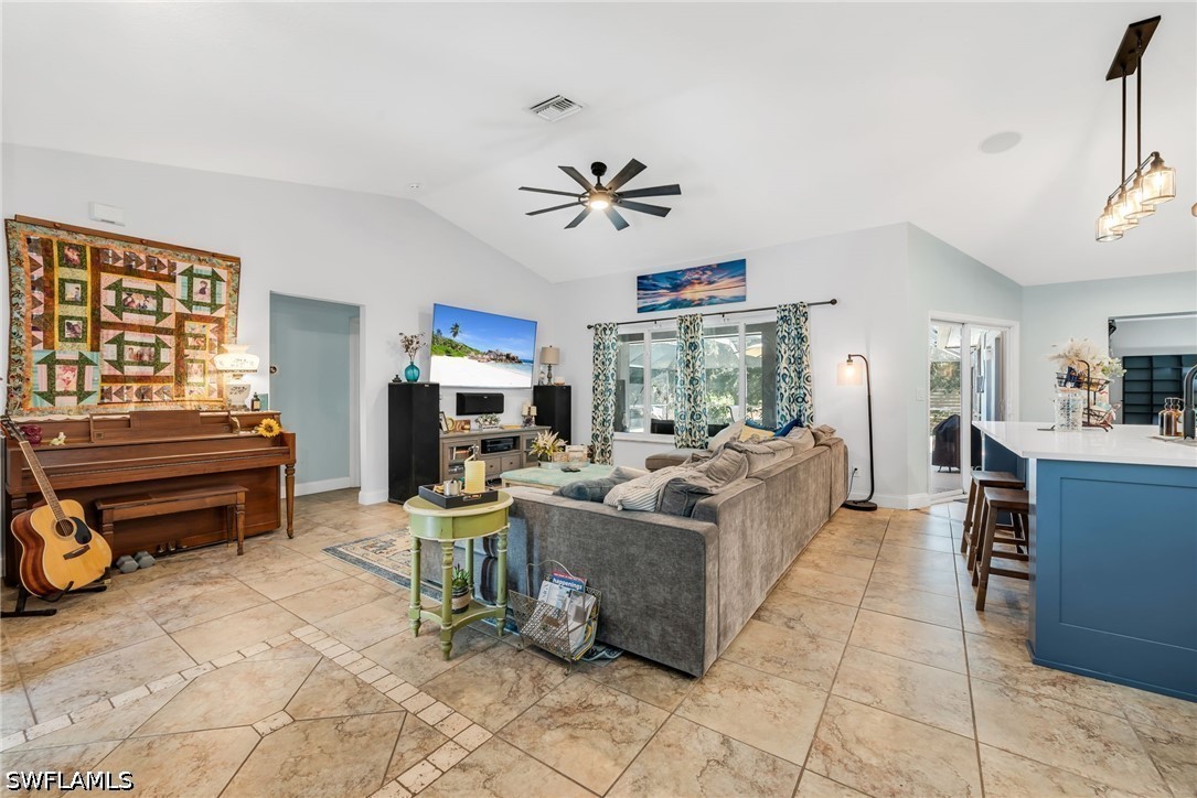 3 Bed Pool Home for Sale in Naples, photo 6