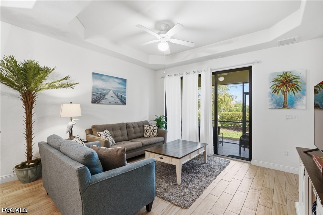 2 Bed Condominium for Sale in Cape Coral, photo 6