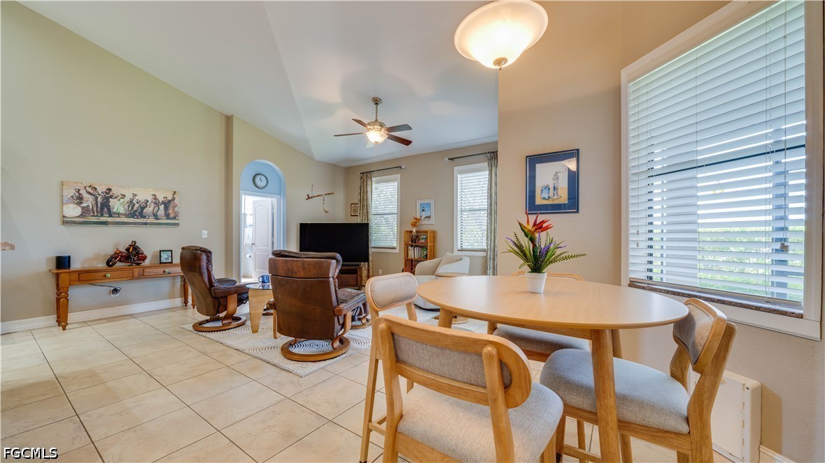3 Bed SingleFamilyResidence for Sale in Cape Coral, photo 6