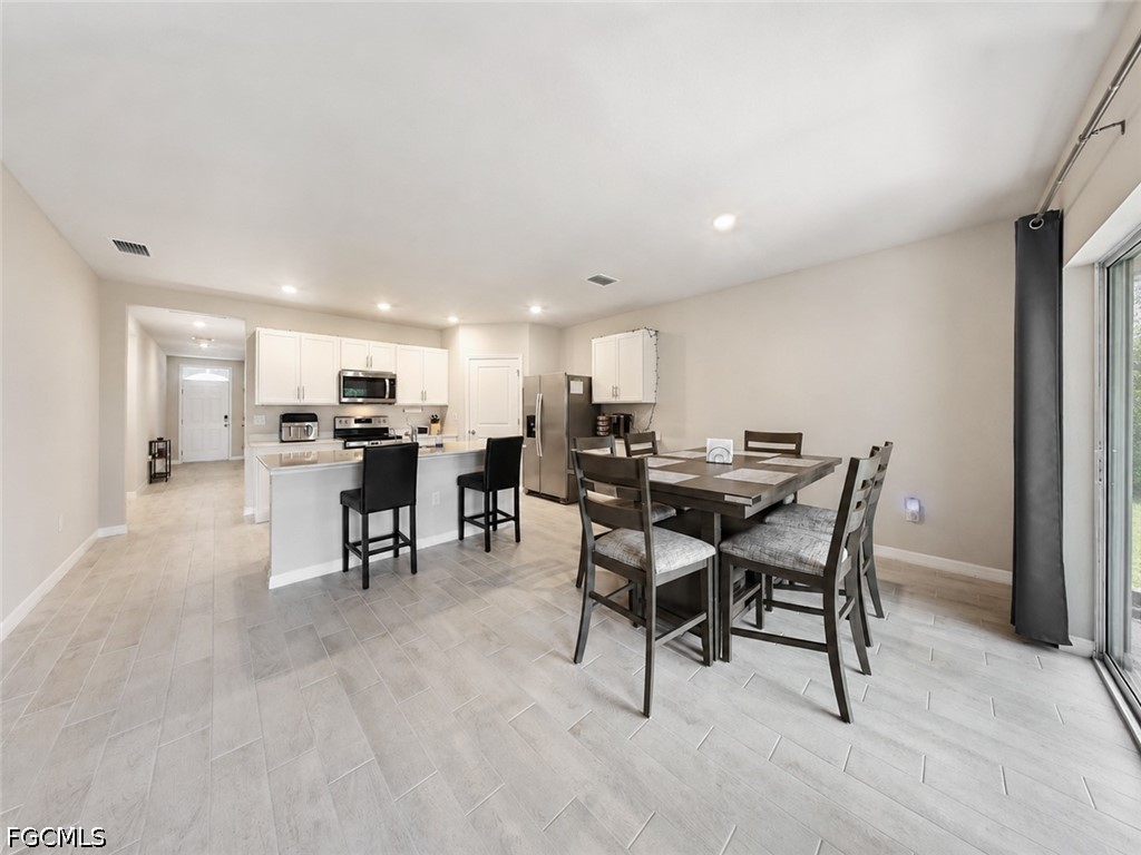 4 Bed SingleFamilyResidence for Sale in Lehigh Acres, photo 6