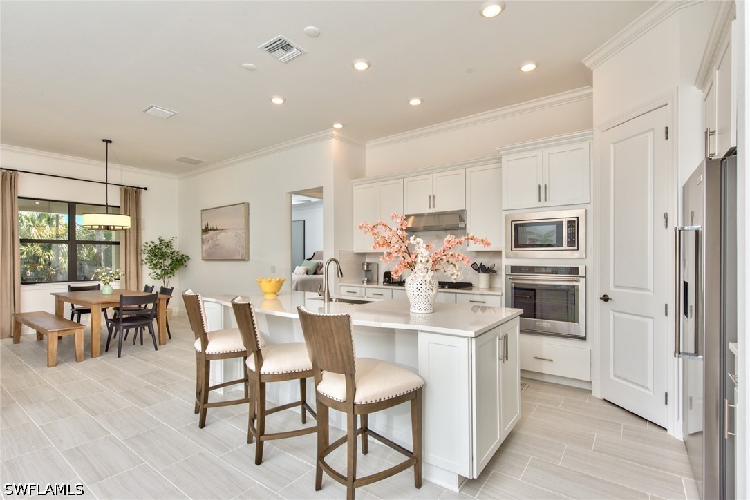 3 Bed Pool Home for Sale in Naples, photo 6