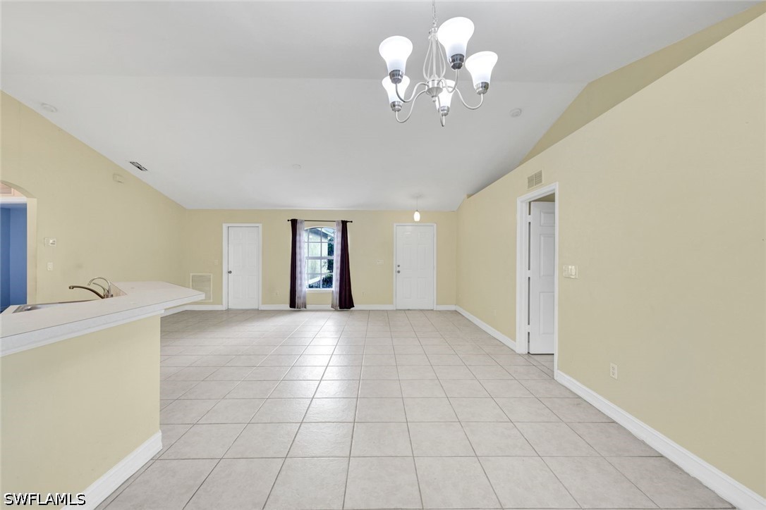 3 Bed SingleFamilyResidence for Sale in Naples, photo 6