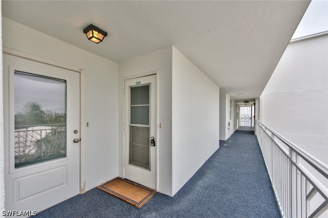 2 Bed Waterfront Home for Sale in Naples, photo 6
