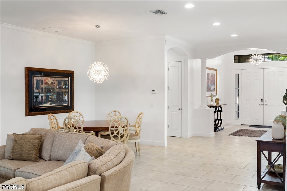 3 Bed Pool Home for Sale in Esplanade, photo 6