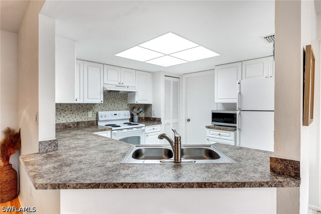 2 Bed Condominium for Sale in The Greens, photo 6