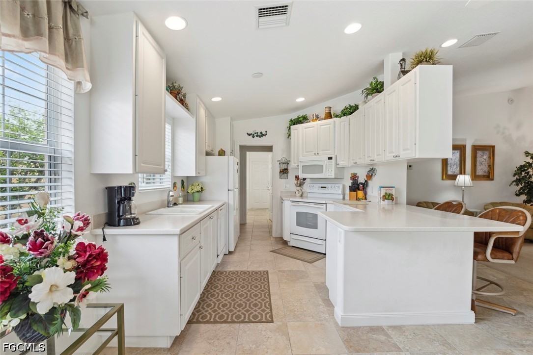 2 Bed Attached for Sale in Bonita Springs, photo 6