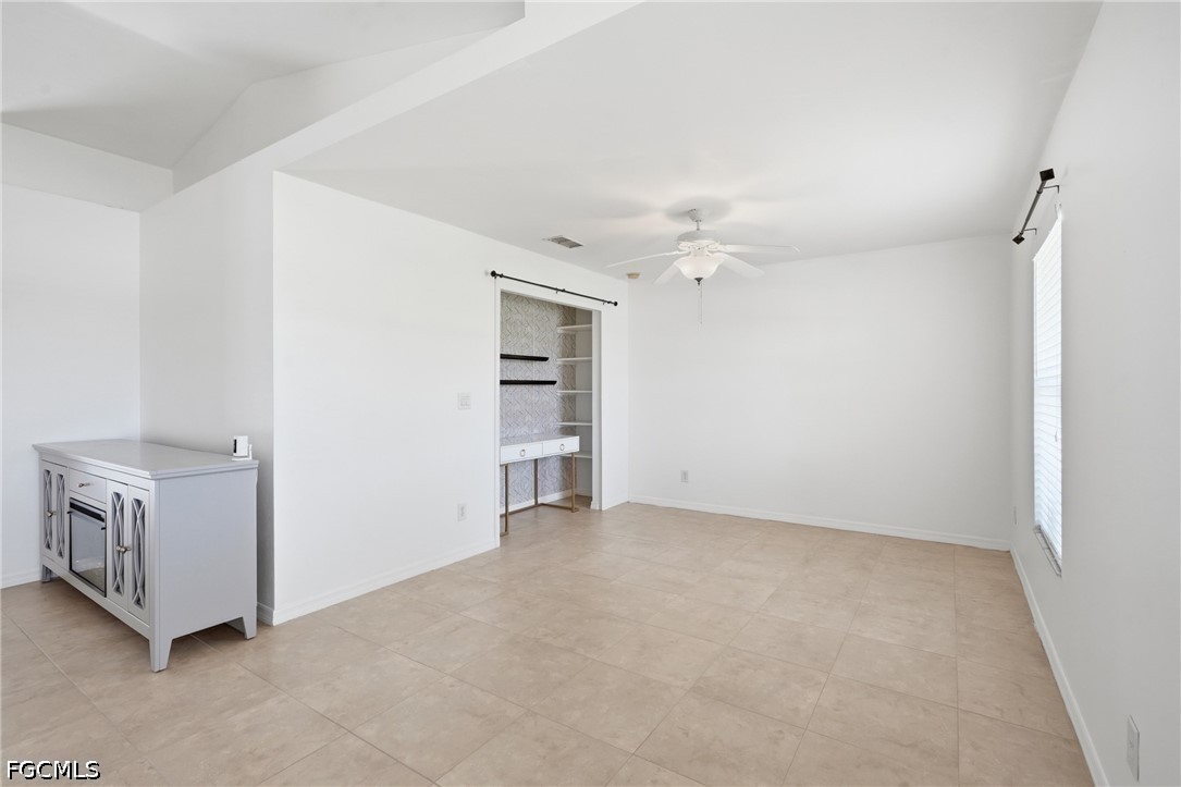 3 Bed SingleFamilyResidence for Sale in Cape Coral, photo 6