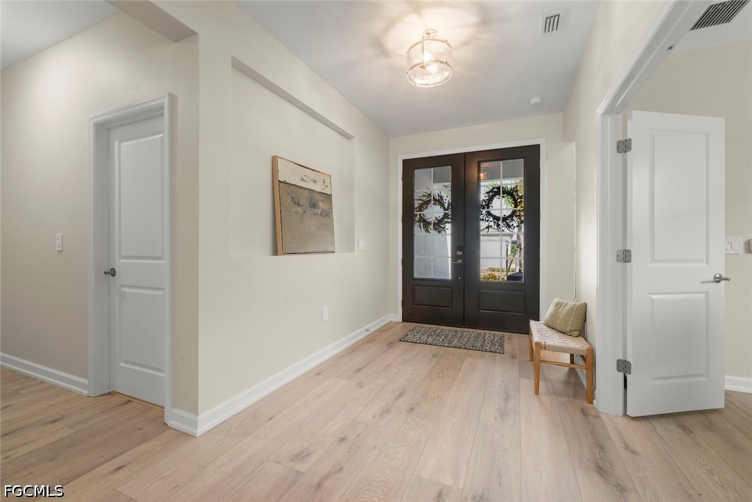 3 Bed SingleFamilyResidence for Sale in Estero, photo 6