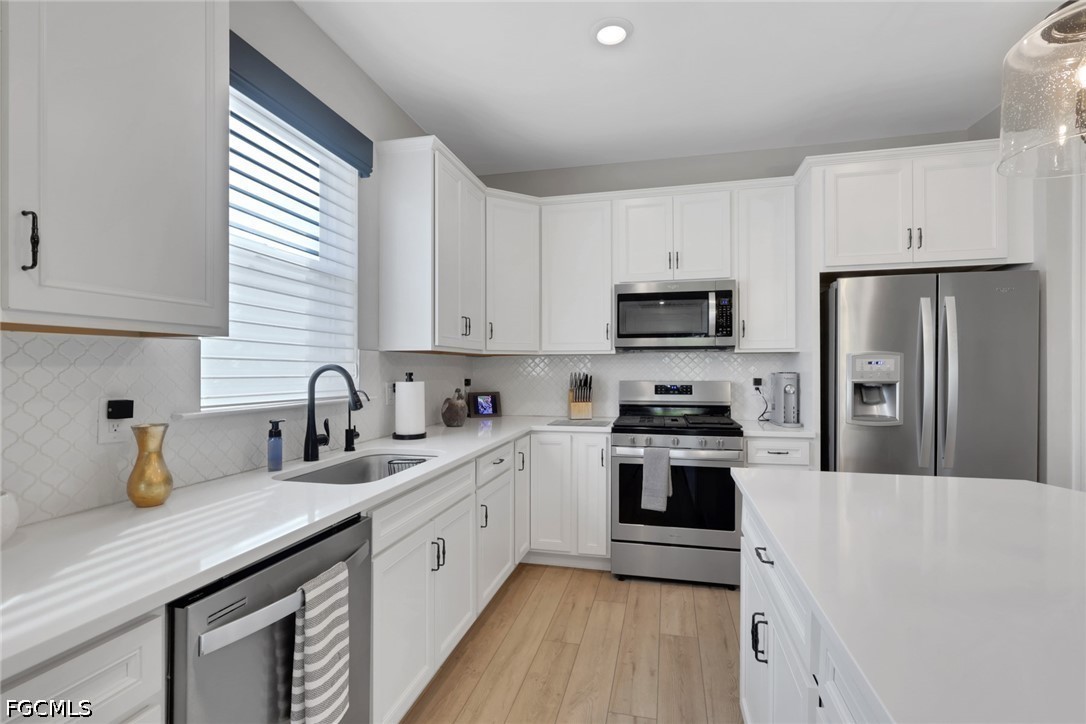3 Bed SingleFamilyResidence for Sale in Babcock, photo 6