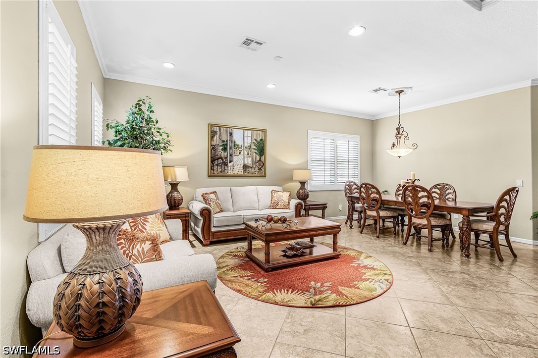 4 Bed SingleFamilyResidence for Sale in Coral Lakes, photo 6