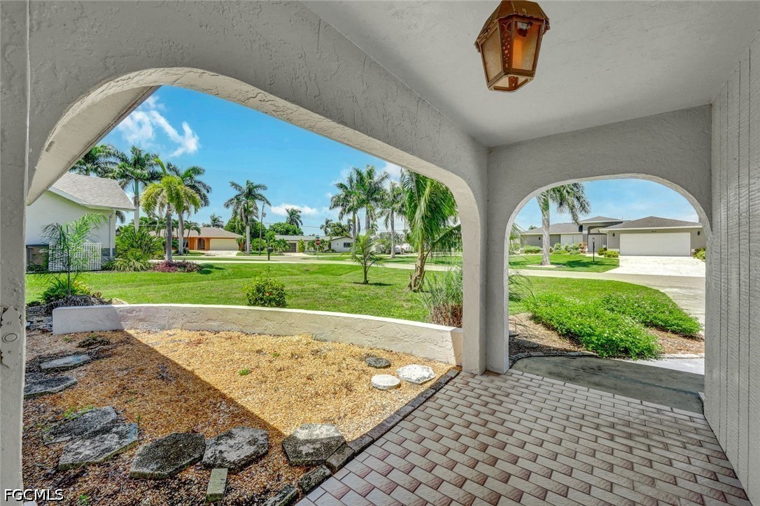 3 Bed SingleFamilyResidence for Sale in Cape Coral, photo 6