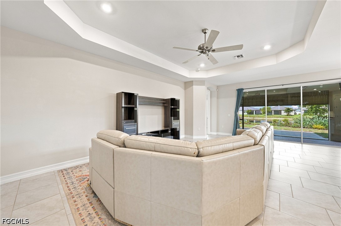 3 Bed Waterfront Home for Sale in Stonewater, photo 6