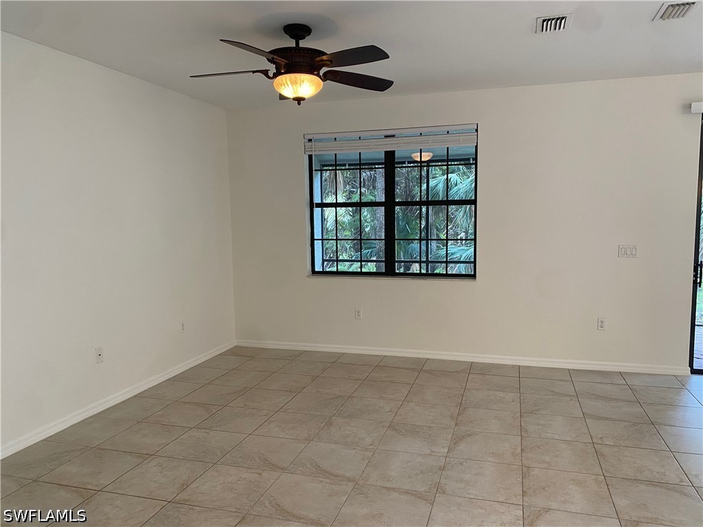 3 Bed Townhouse for Sale in Summit Place, photo 6