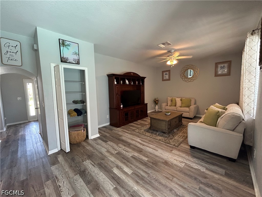 5 Bed Pool Home for Sale in Lehigh Acres, photo 6