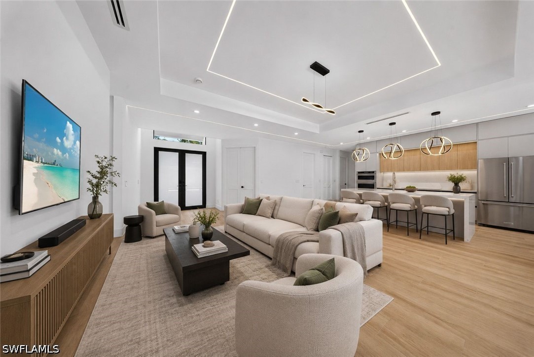 4 Bed Pool Home for Sale in Naples, photo 6
