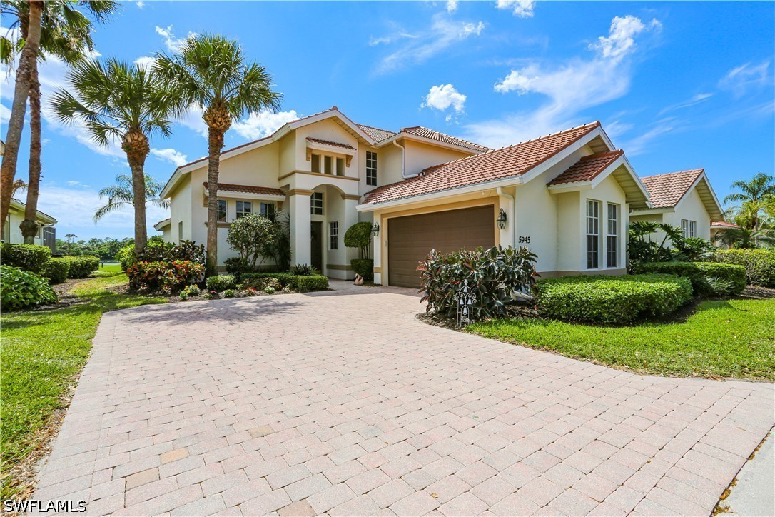 3 Bed Waterfront Home for Sale in Naples, photo 6