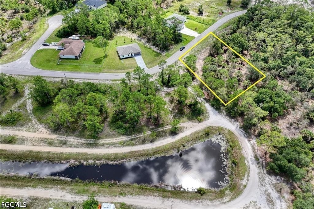 Residential for Sale in Mirror Lakes, photo 6