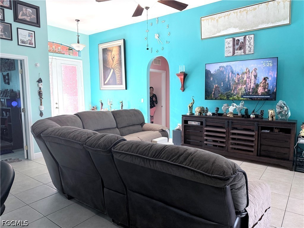 3 Bed Pool Home for Sale in Lehigh Acres, photo 6