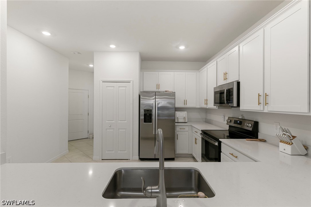 3 Bed Attached for Sale in Naples, photo 6