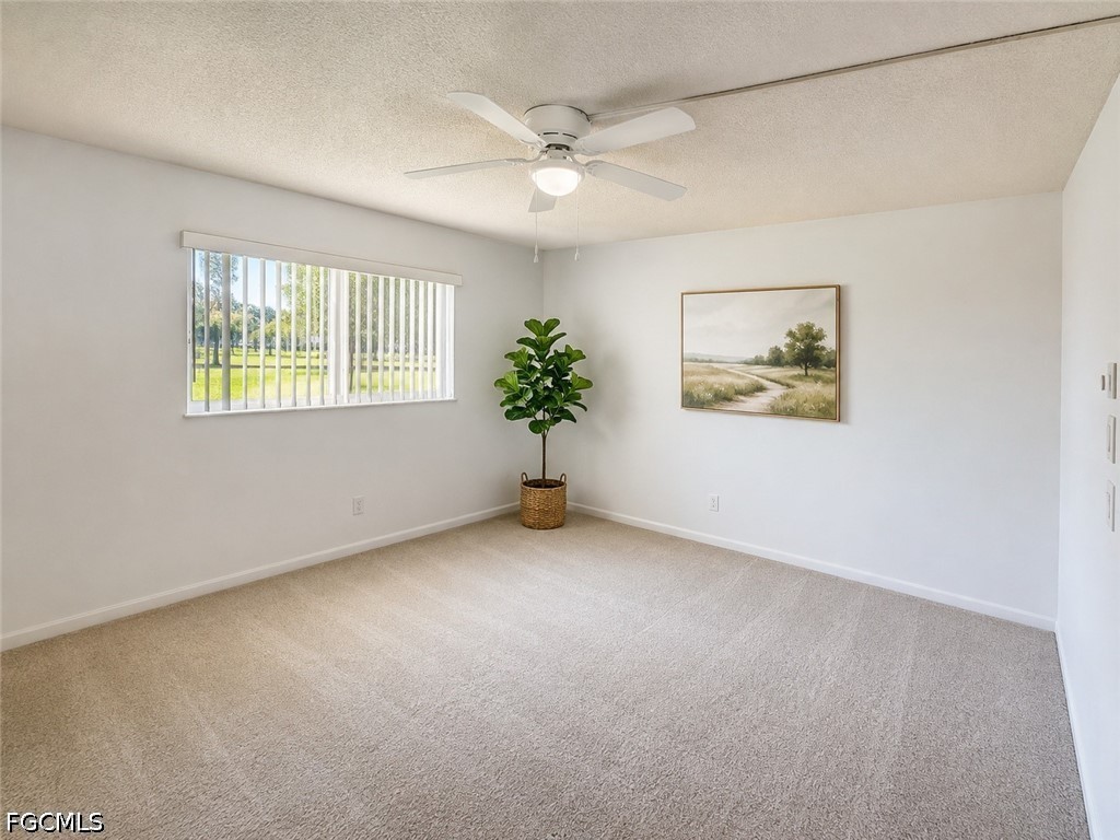 2 Bed Condominium for Sale in Fort Myers, photo 6