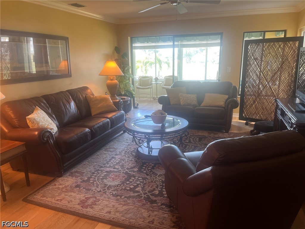 2 Bed Waterfront Home for Sale in Seven Lakes, photo 6
