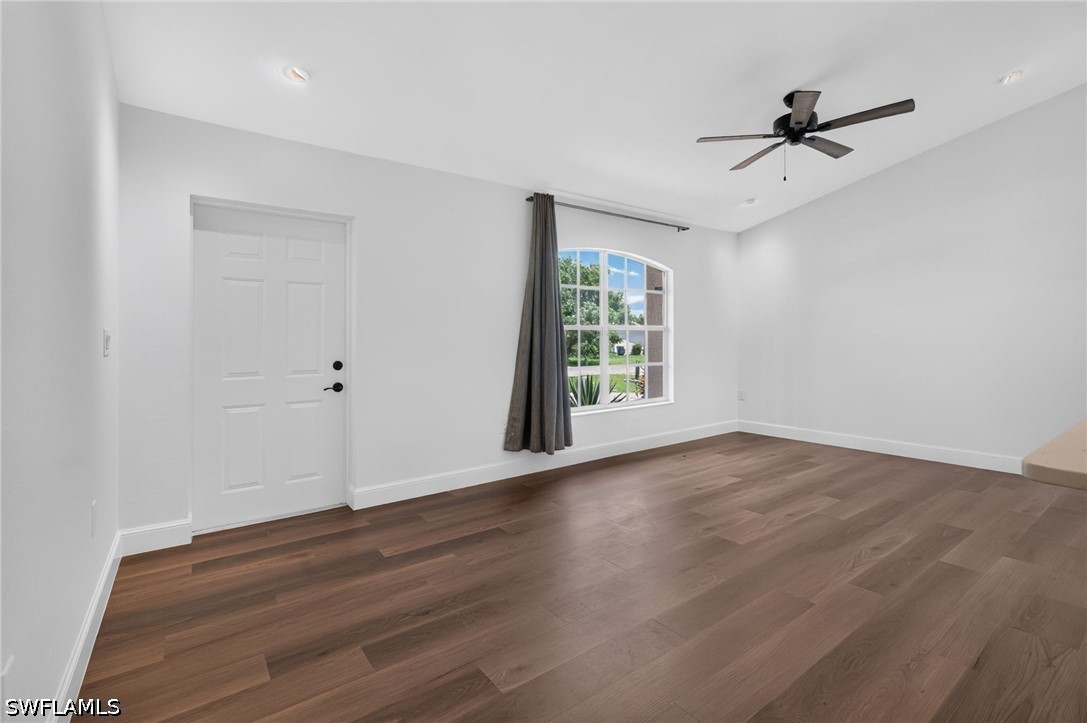 3 Bed SingleFamilyResidence for Sale in San Carlos Park, photo 6