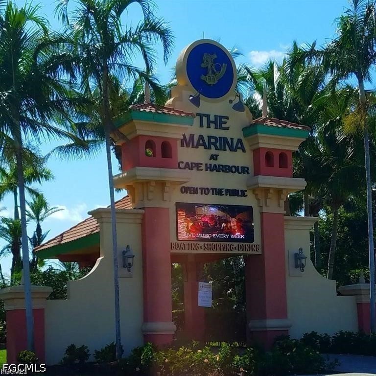 Commercial for Sale in Cape Coral, photo 6