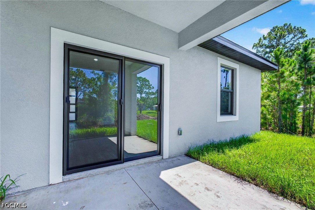 3 Bed SingleFamilyResidence for Sale in Lehigh Acres, photo 6