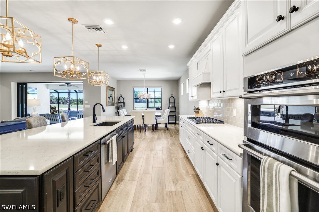 5 Bed Pool Home for Sale in Naples, photo 6