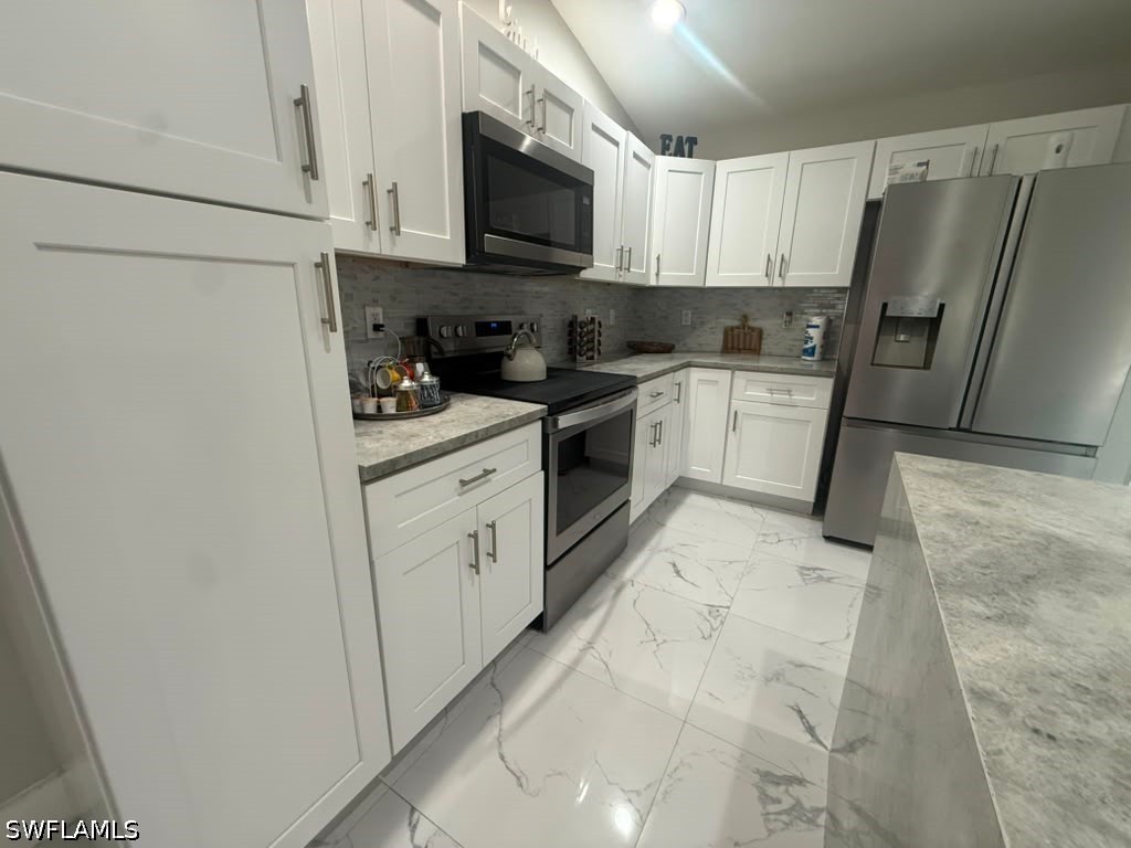 3 Bed Pool Home for Sale in Cape Coral, photo 6