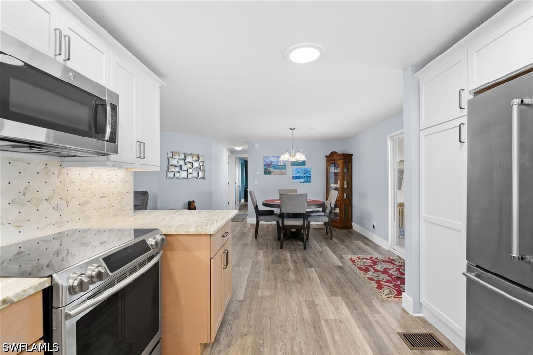 2 Bed ManufacturedHome for Sale in Naples, photo 6