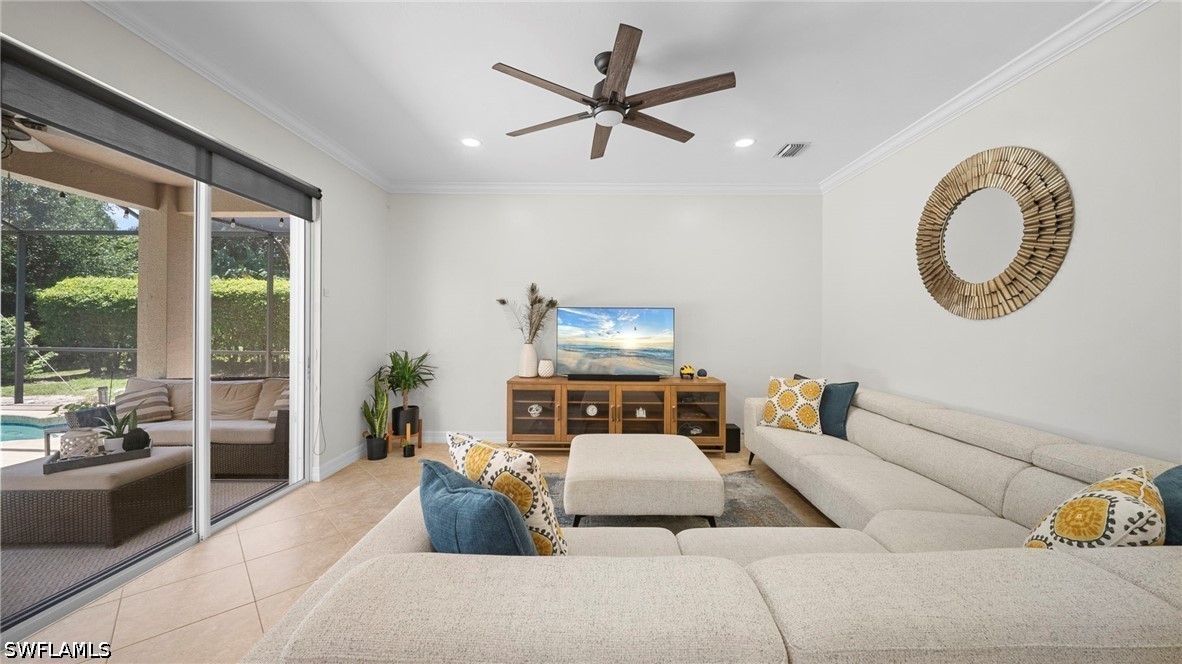 4 Bed Pool Home for Sale in Saturnia Lakes, photo 6
