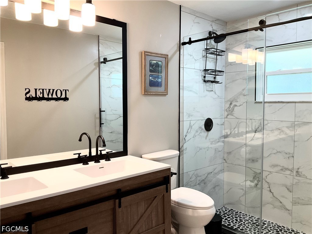 3 Bed Pool Home for Sale in Cape Coral, photo 6