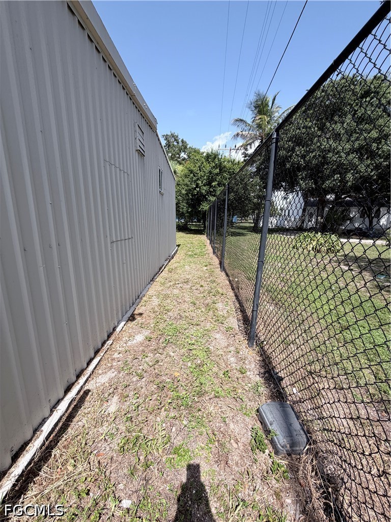 Office for Sale in Fort Myers, photo 6